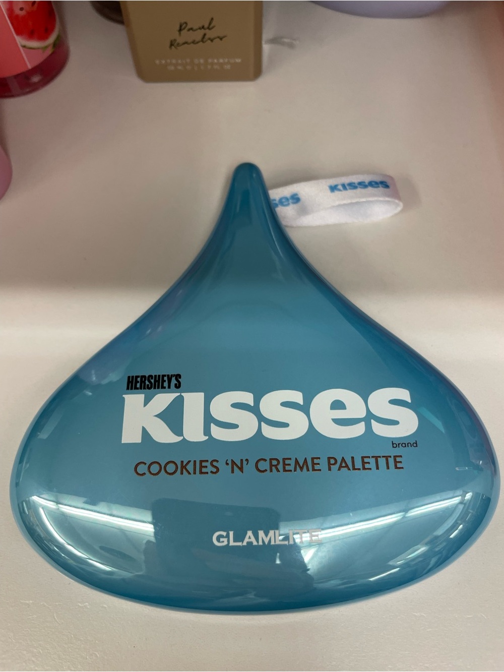 Hershey's KISSES Cookies 'N' Creme Makeup Palette - Teal